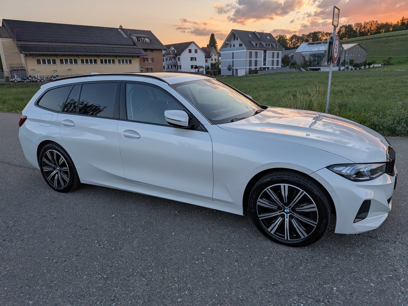 BMW 320d 48V Steptronic Sport Line, Mild-Hybrid Diesel/Electric, Second hand / Used, Automatic - 7