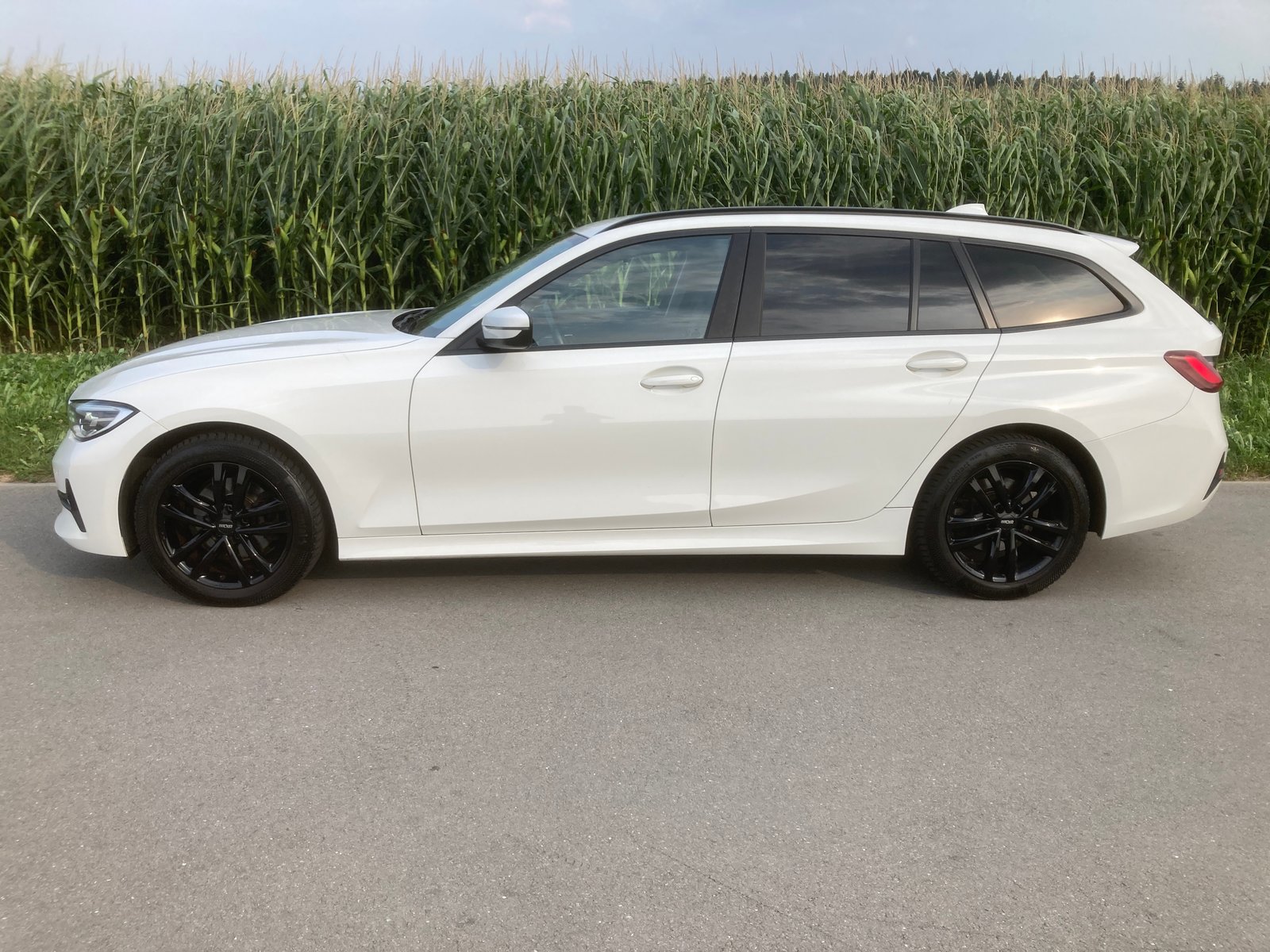 BMW 320d 48V Touring Steptronic, Mild-Hybrid Diesel/Elektro, Occasion / Gebraucht, Automatik - 6