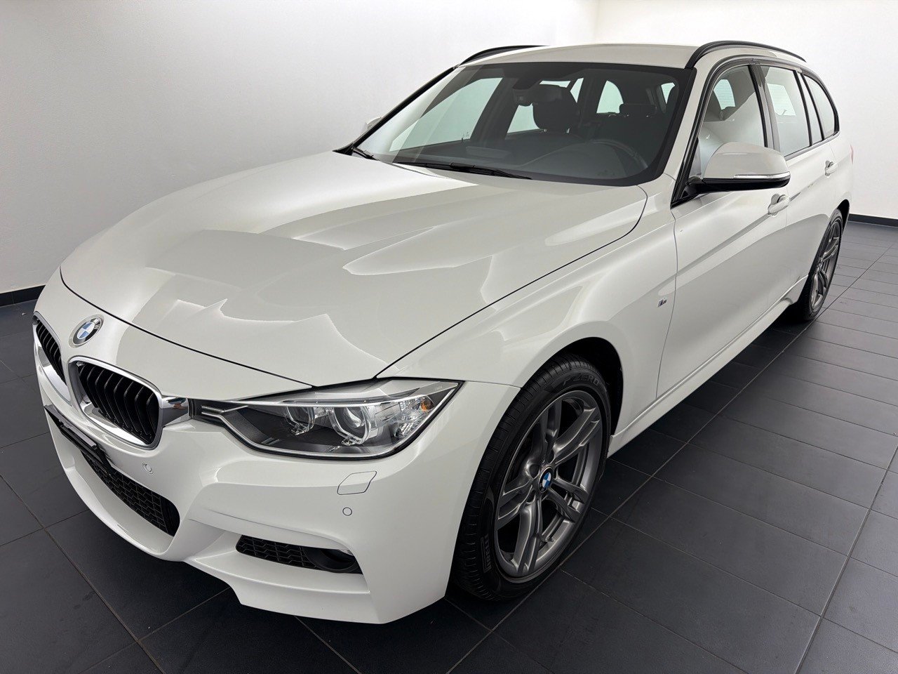 BMW 320i Touring