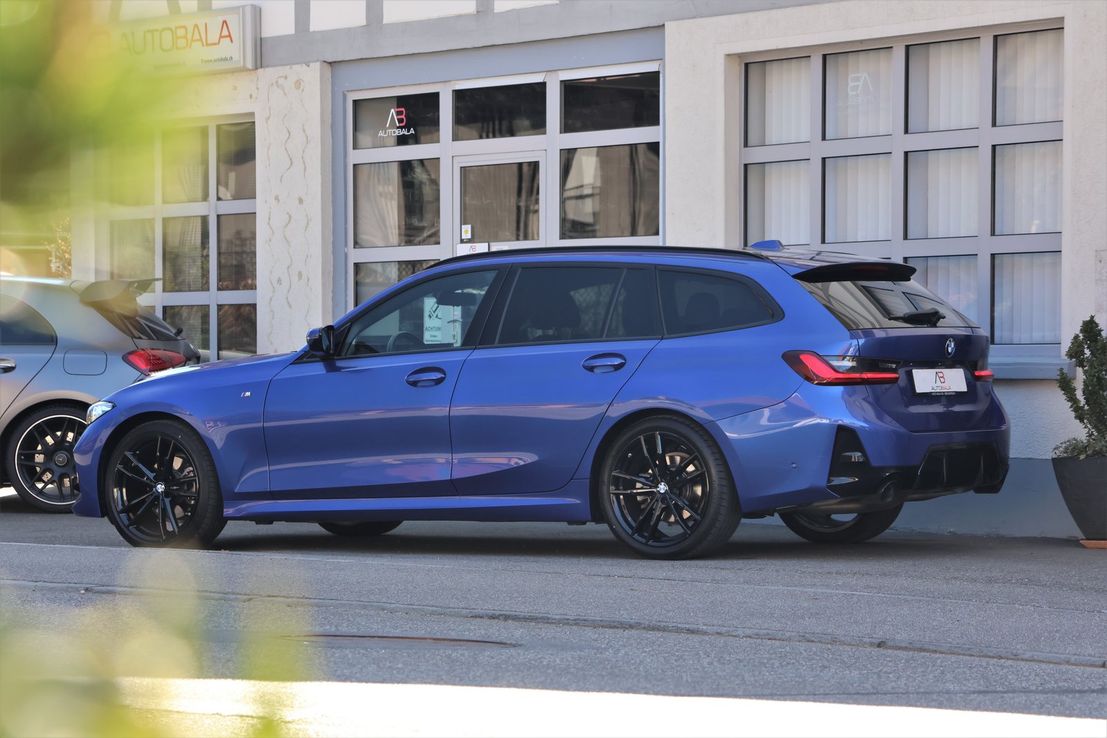 BMW 320d 48V Touring Steptronic M Sport + AHK 1.8T, Mild-Hybrid Diesel/Elektro, Occasion / Gebraucht, Automatik - 5
