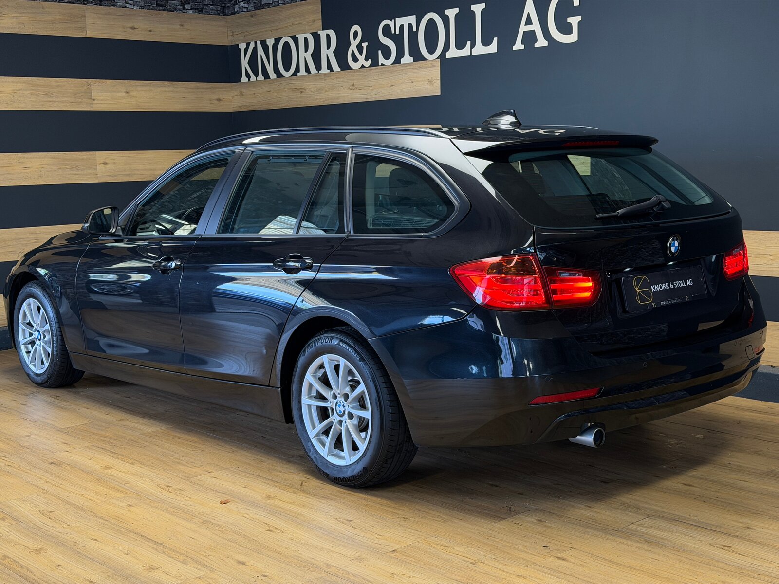 BMW 320d Touring Steptronic, Diesel, Occasion / Gebraucht, Automatik - 7
