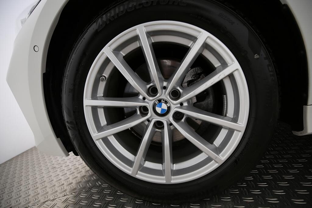 BMW 320d xDrive Touring, Mild-Hybrid Diesel/Elektro, Occasion / Gebraucht, Automatik - 5