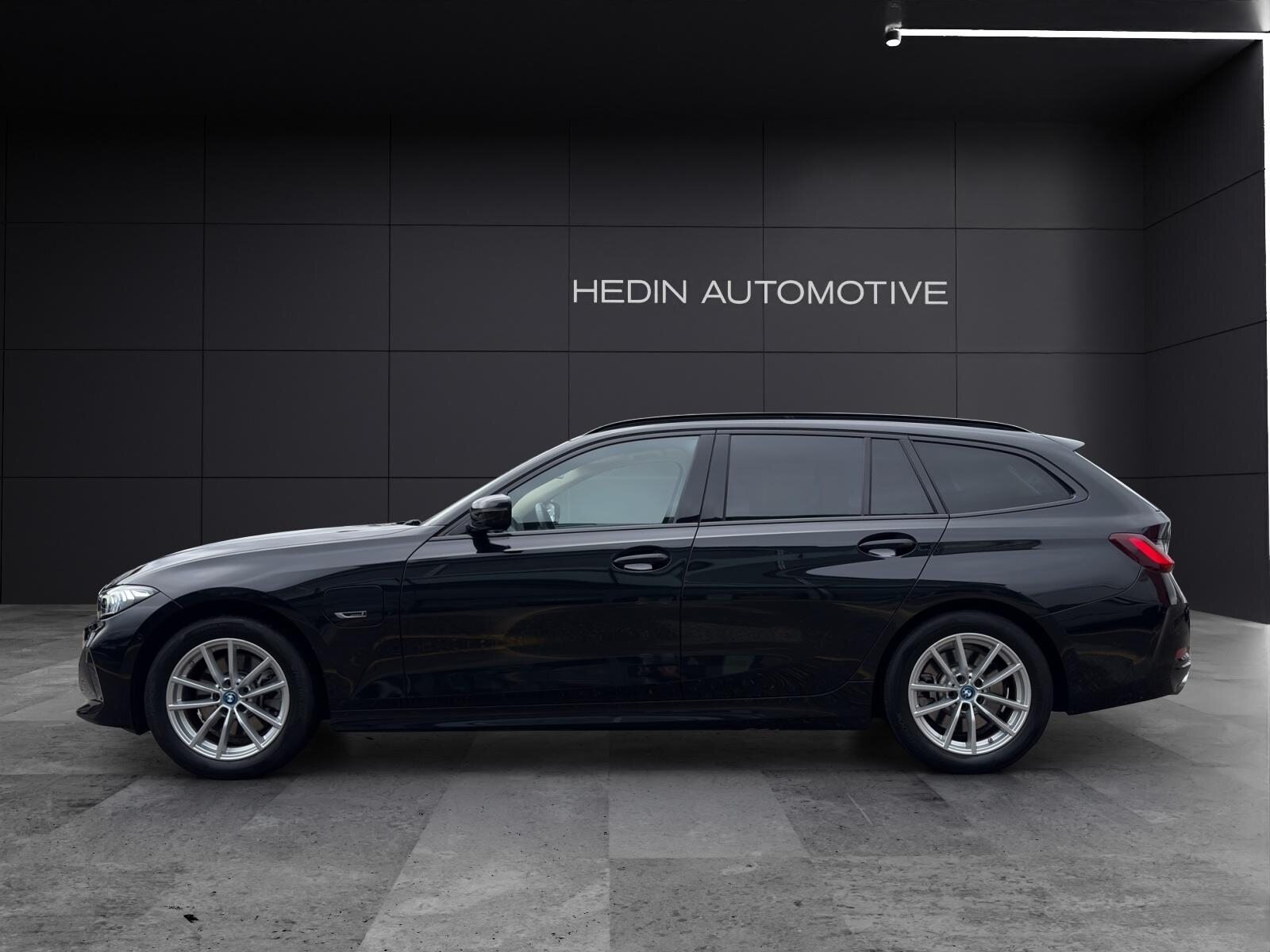 BMW 320e xDrive Touring, Hybride Rechargeable Essence/Électricité, Occasion / Utilisé, Automatique - 3