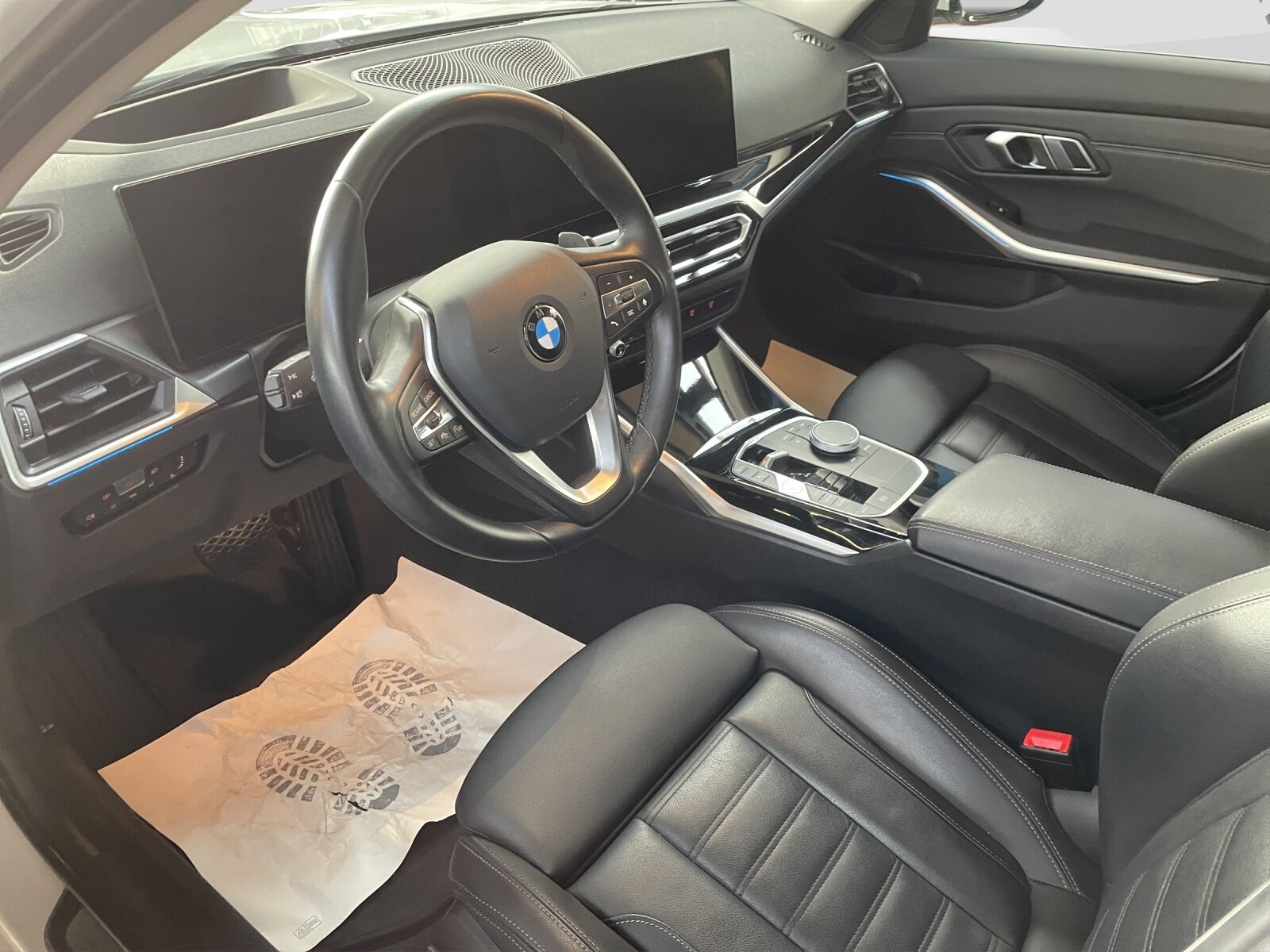 BMW 320d  Touring, Mild-Hybrid Diesel/Elektro, Occasion / Gebraucht, Automatik - 7