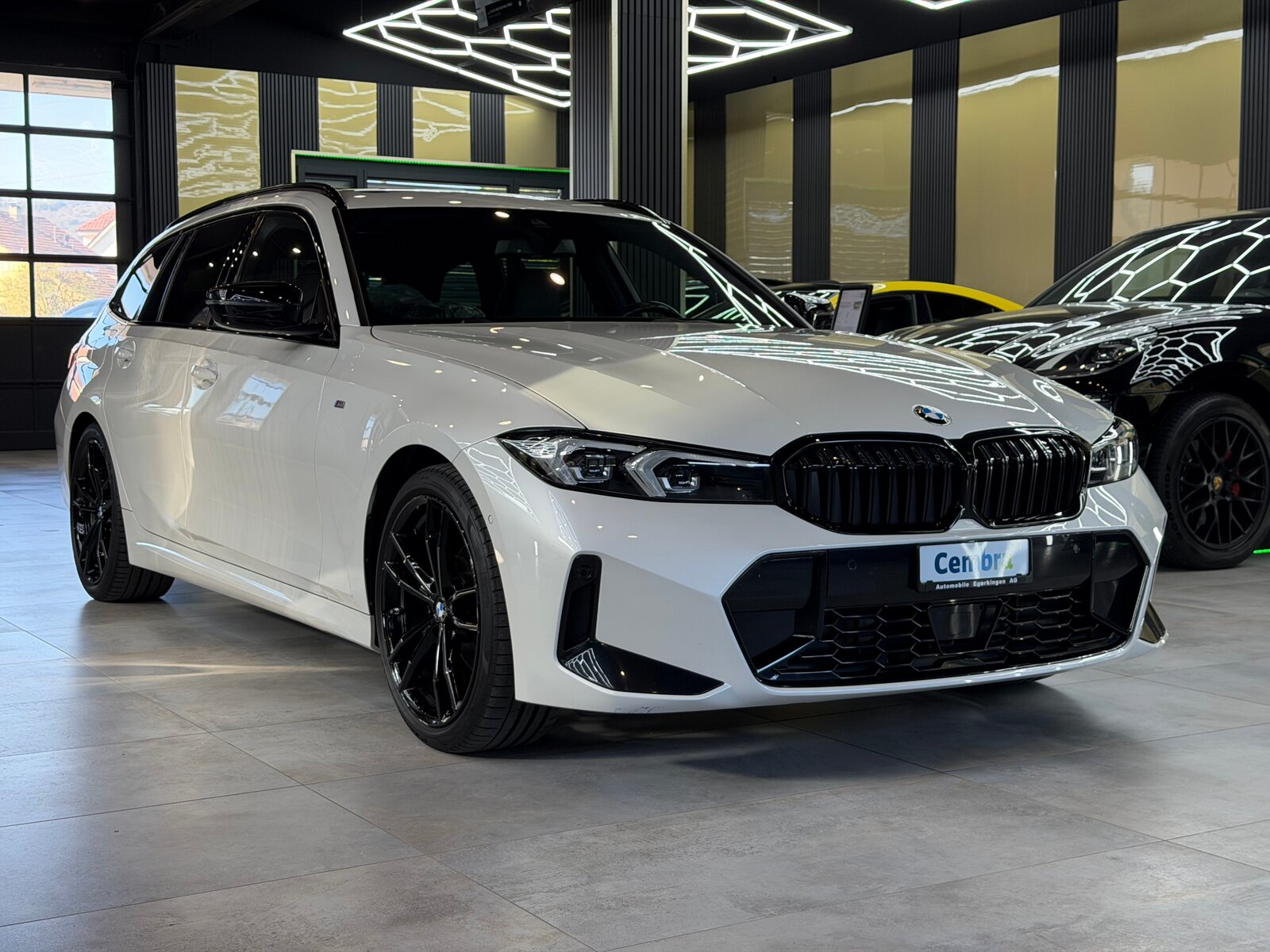 BMW 320d 48V Touring Steptronic M Sport, Mild-Hybrid Diesel/Elektro, Occasion / Gebraucht, Automatik - 4