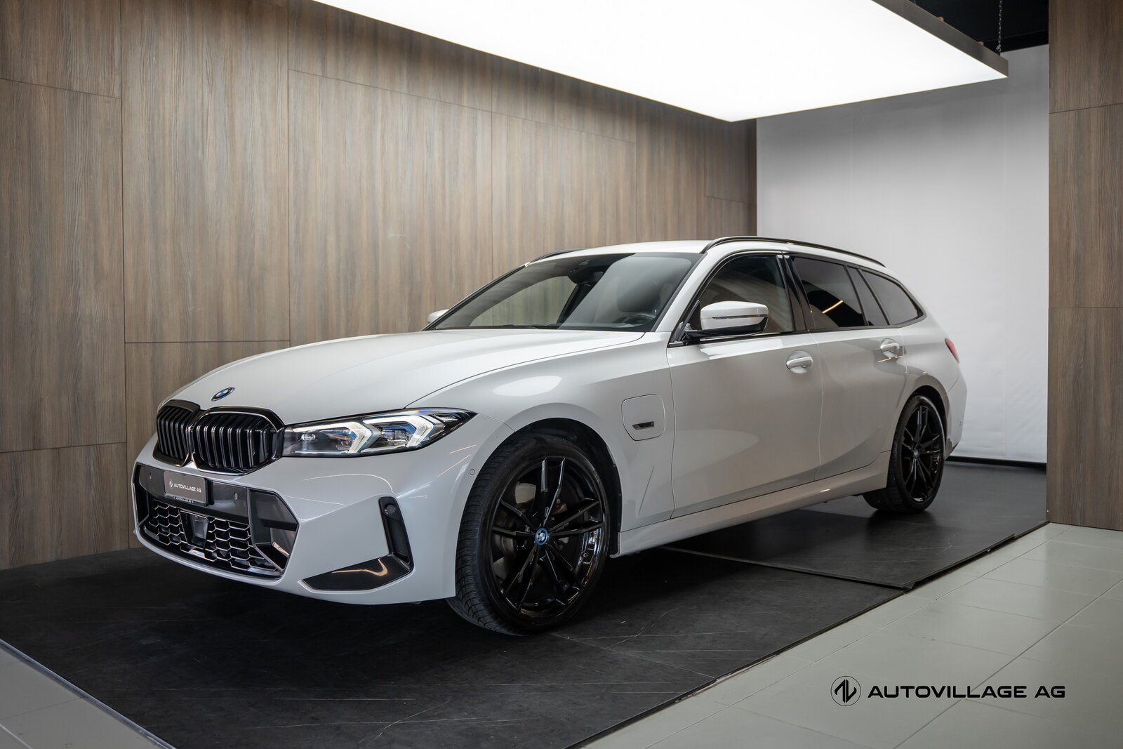BMW 320e Touring Steptronic M Sport