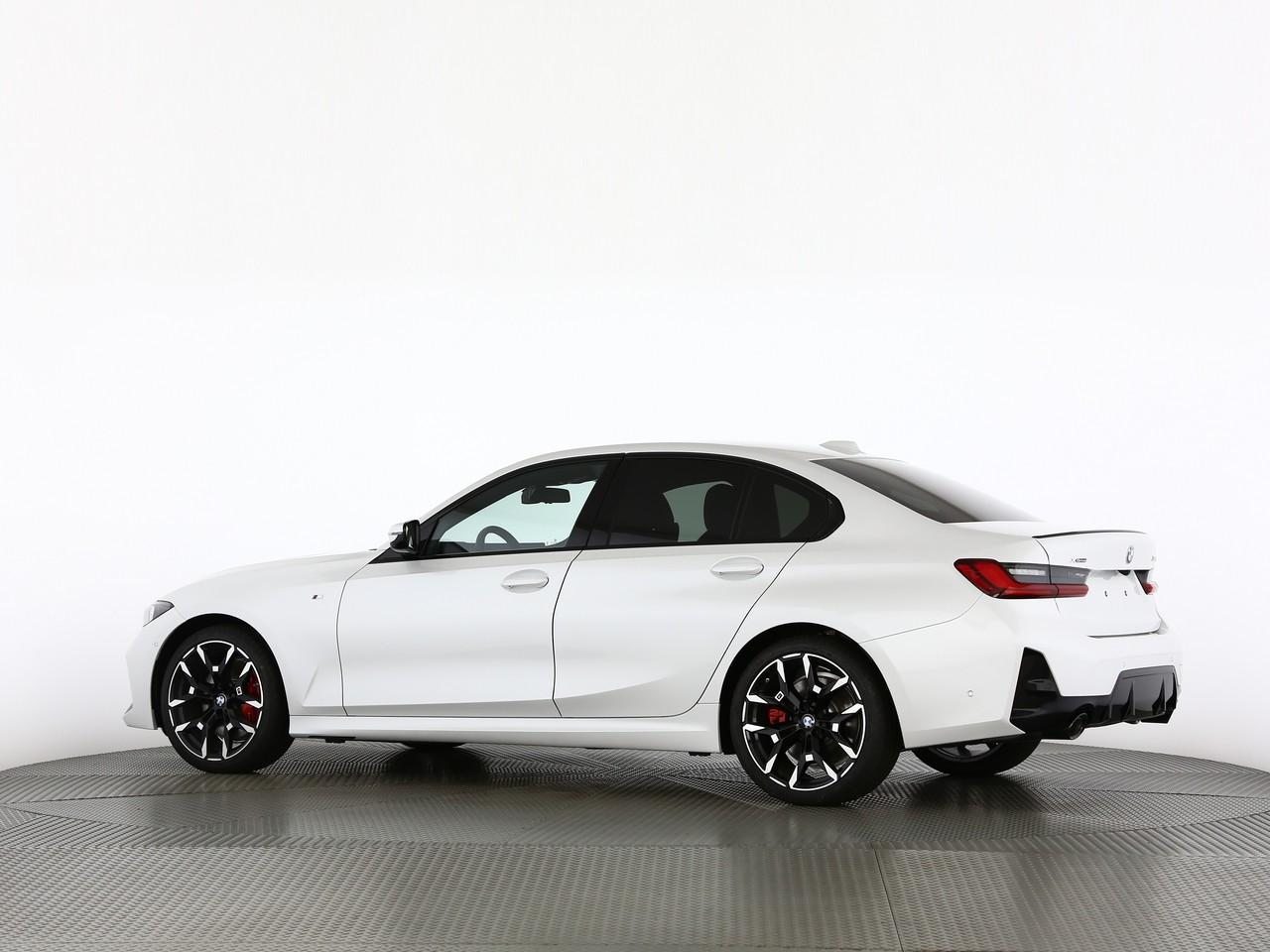 BMW 320 xDrive d 48V Steptronic M Sport Pro, Mild-Hybrid Diesel/Elektro, Neuwagen, Automatik - 6
