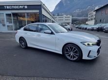 BMW 320i M Sport, Benzin, Occasion / Gebraucht, Automat - 2