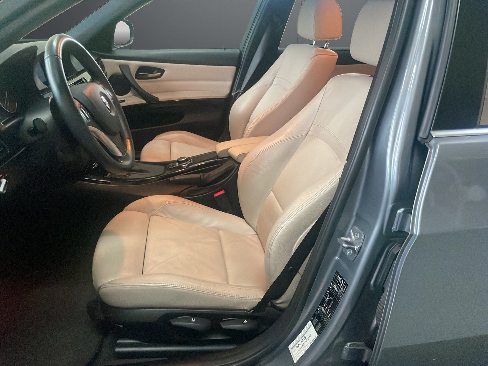 BMW 320d Steptronic, Diesel, Occasion / Gebraucht, Automatik - 5