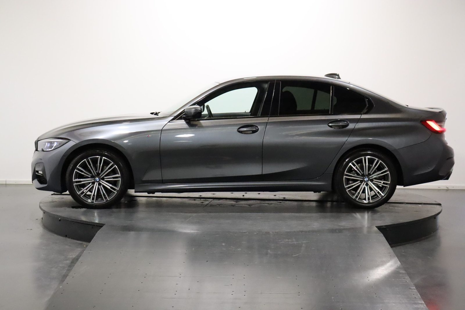 BMW 320d xDrive SAG, Hybride Léger Diesel/Électricité, Occasion / Utilisé, Automatique - 2