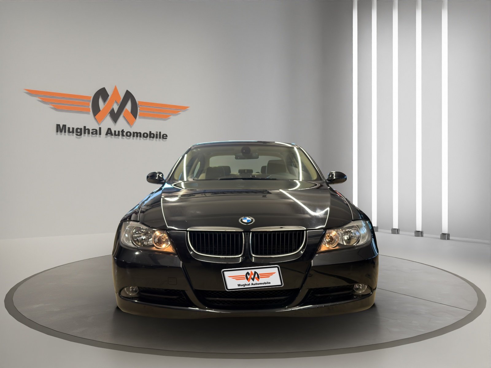 BMW 320i, Petrol, Second hand / Used, Manual - 2