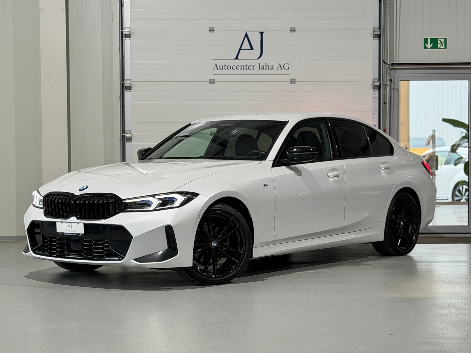BMW 320d 48V Steptronic M Sport (forlaufende BMW Gara