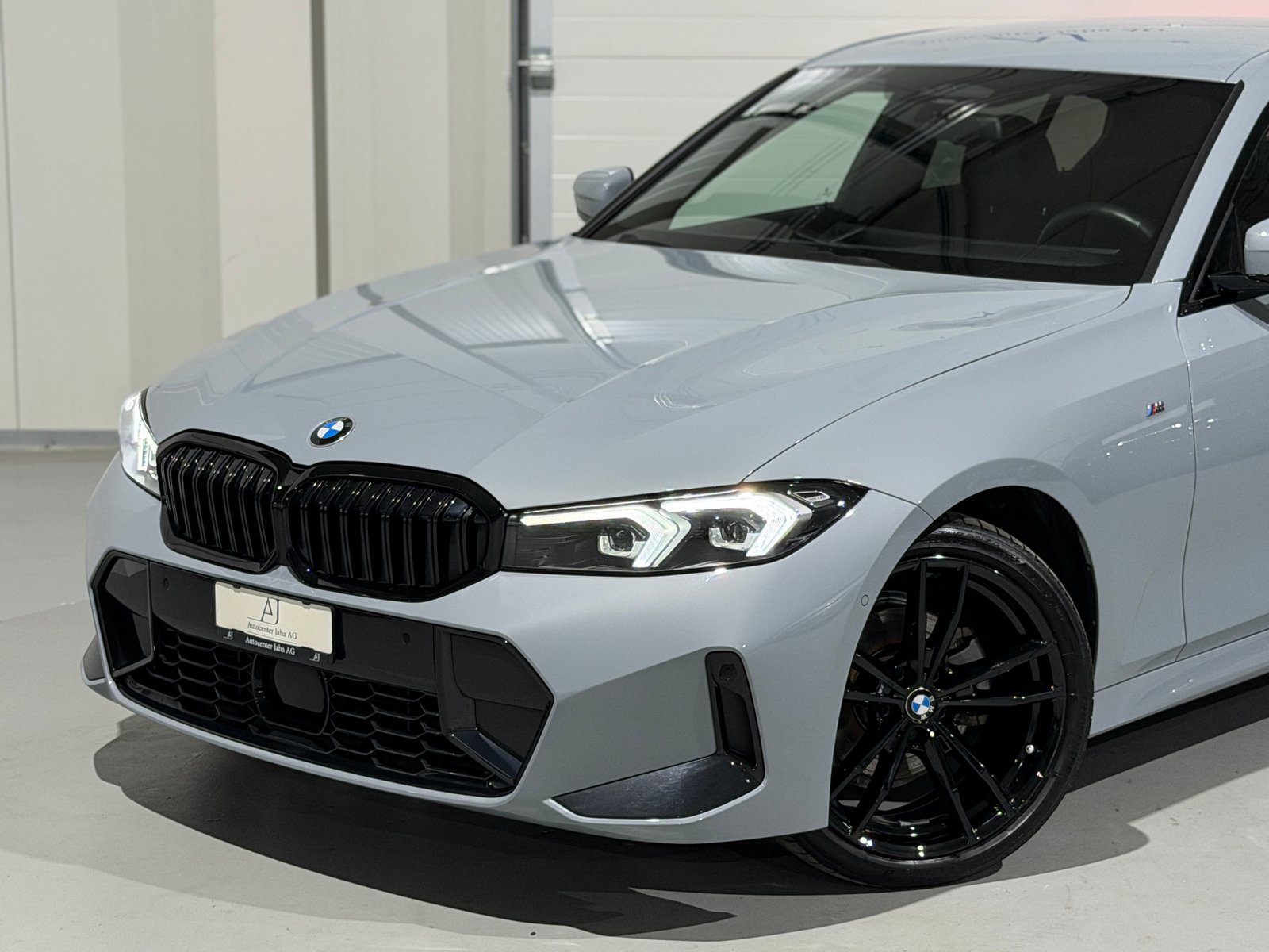 BMW 320d 48V Steptronic M Sport / forlaufende Werksga, Mild-Hybrid Diesel/Elektro, Occasion / Gebraucht, Automatik - 2