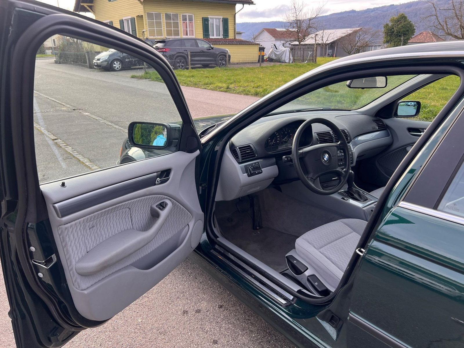 BMW 3er Reihe E46 320i, Benzin, Occasion / Gebraucht, Automatik - 4