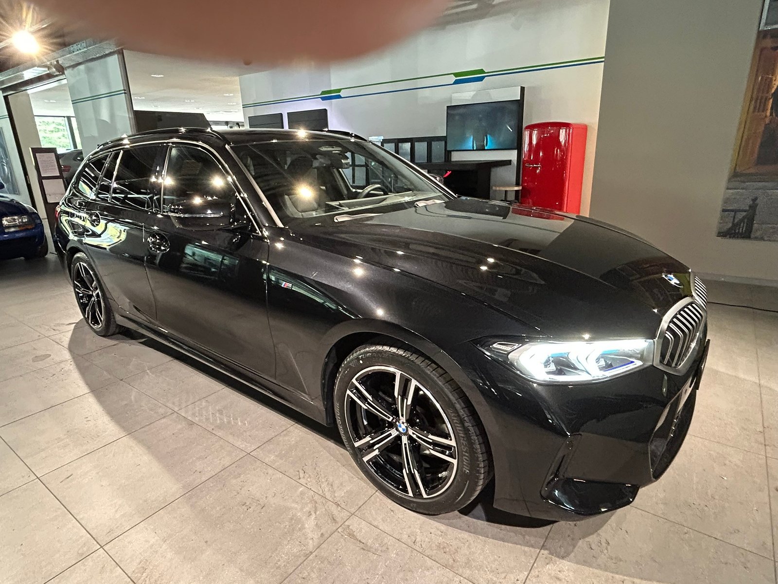 BMW 320d 48V Steptronic M Sport, Mild-Hybrid Diesel/Elektro, Occasion / Gebraucht, Automatik - 4