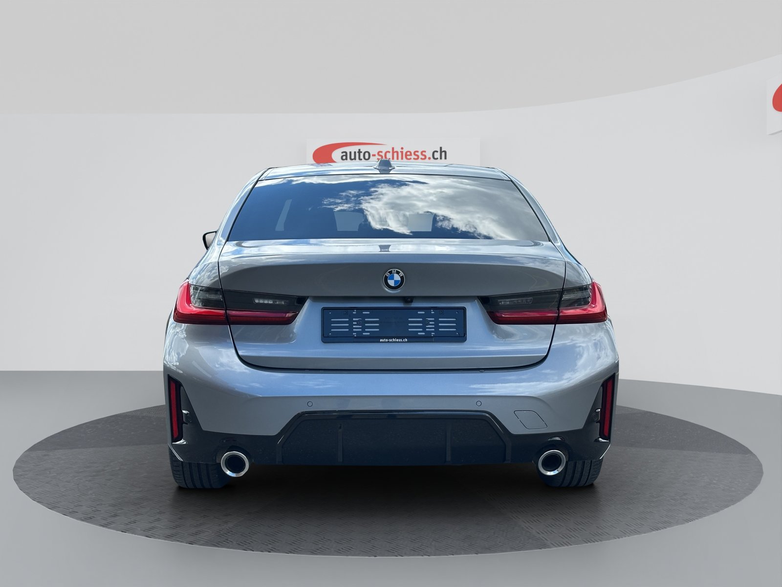 BMW 320d M Sport Steptronic, Mild-Hybrid Diesel/Electric, Second hand / Used, Automatic - 4