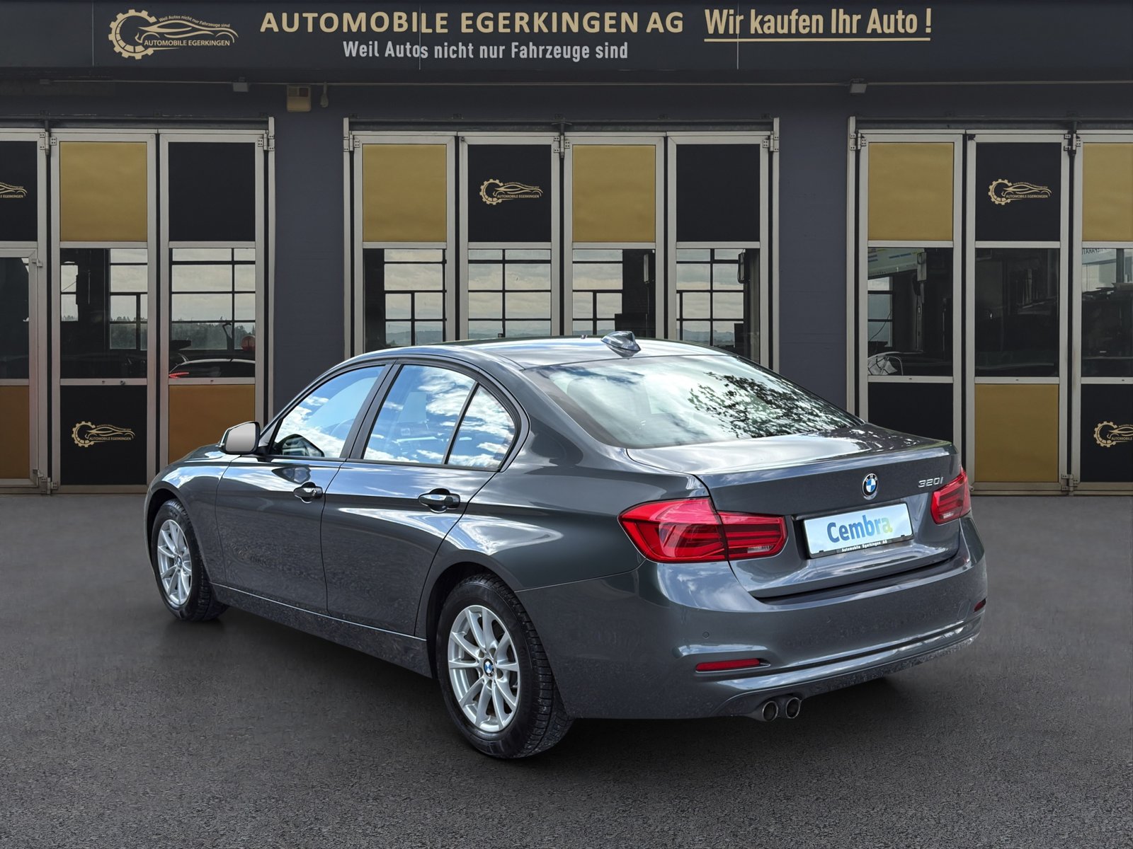BMW 320i Essential Ed., Benzin, Occasion / Gebraucht, Handschaltung - 7