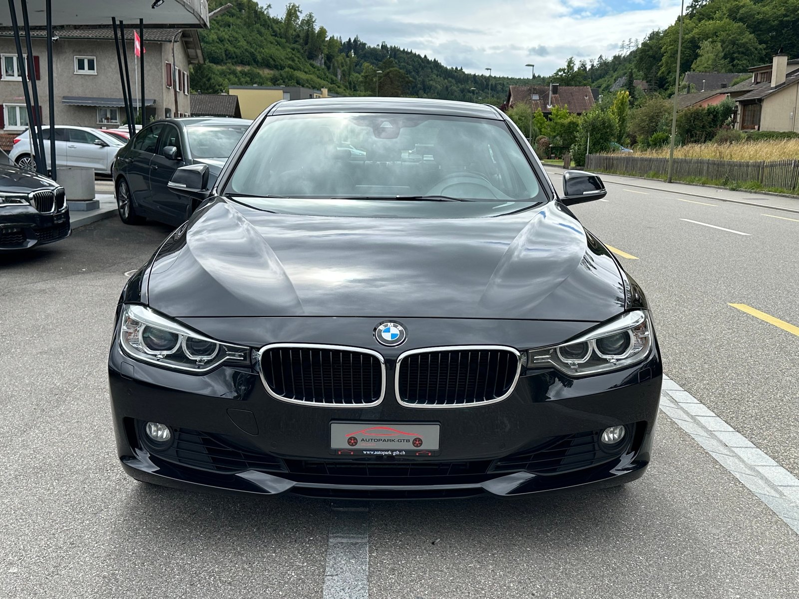 BMW 320i Steptronic, Petrol, Second hand / Used, Automatic - 3