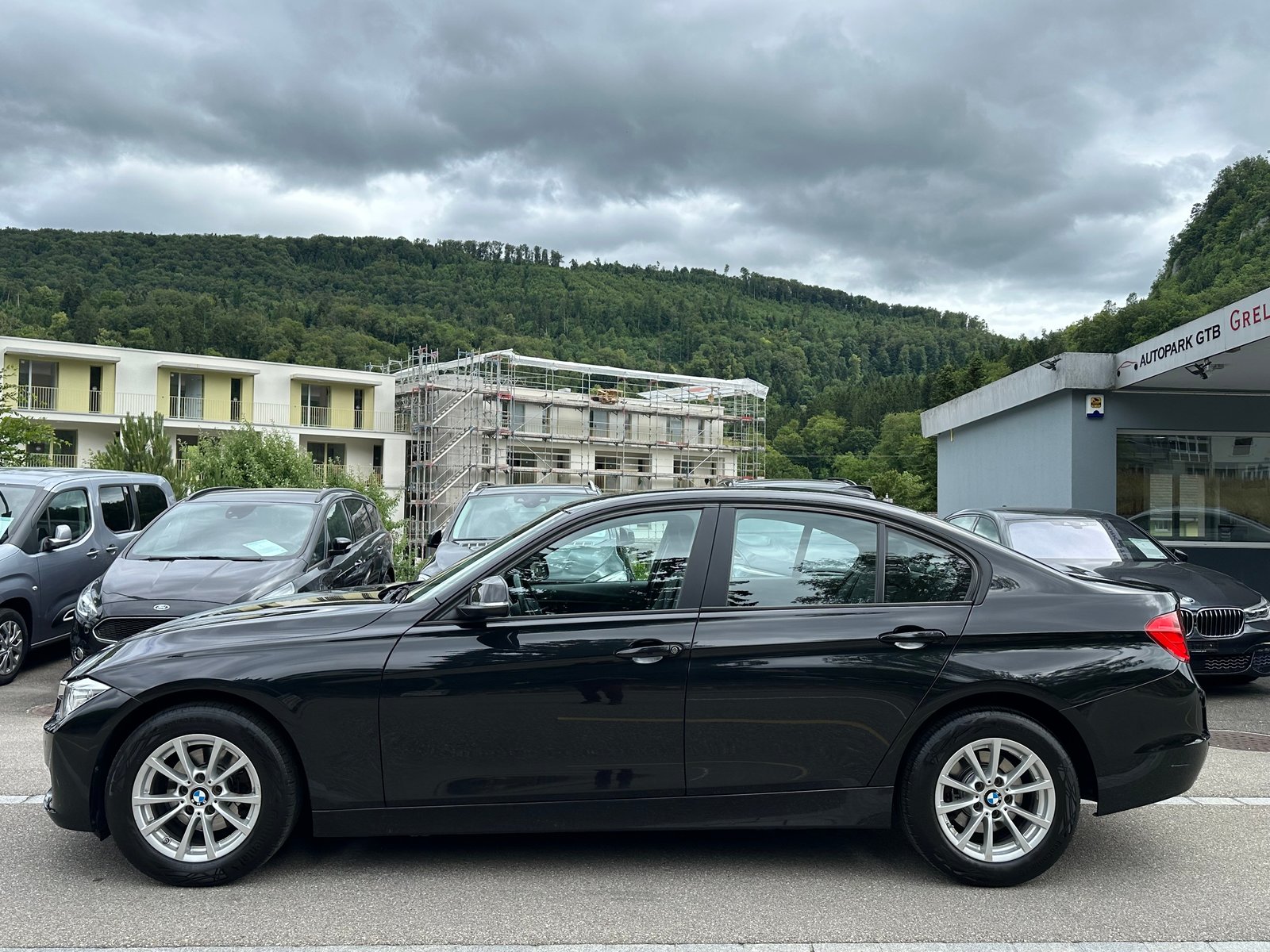 BMW 320i Steptronic, Petrol, Second hand / Used, Automatic - 4