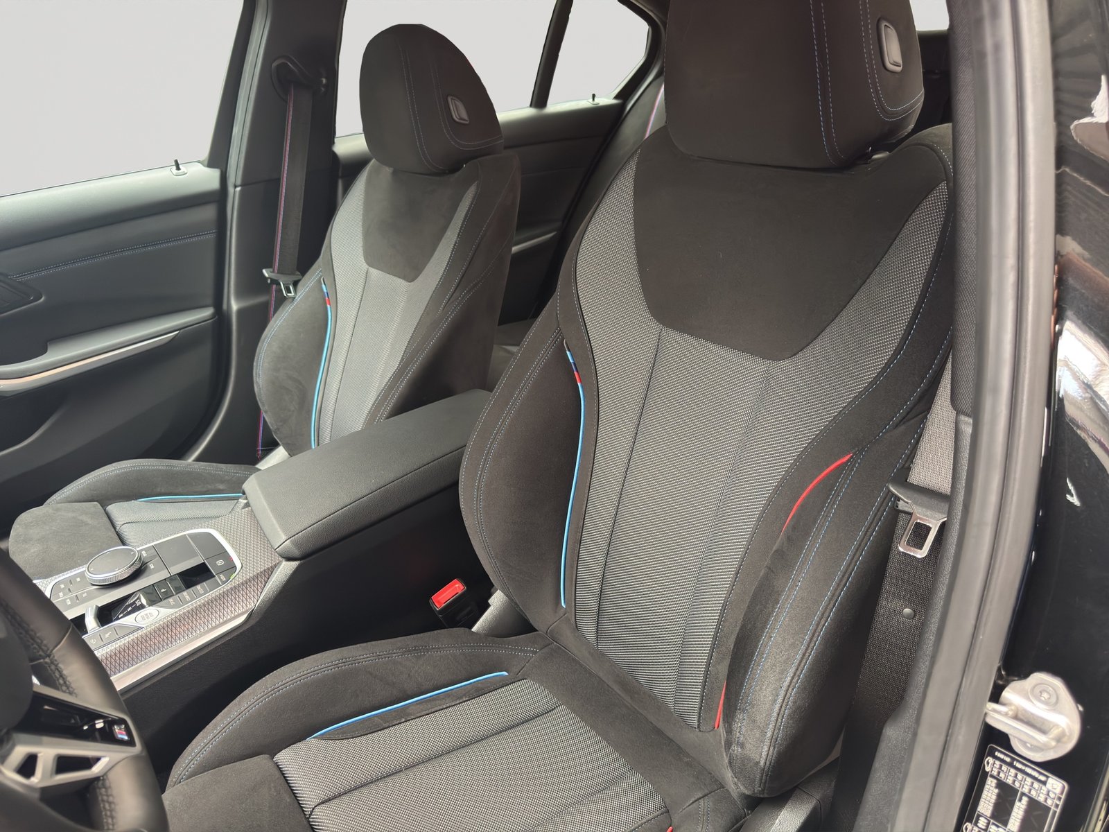 BMW 320d M Sport Pro Shadow Line 48V Steptronic, Mild-Hybrid Diesel/Electric, Second hand / Used, Automatic - 6