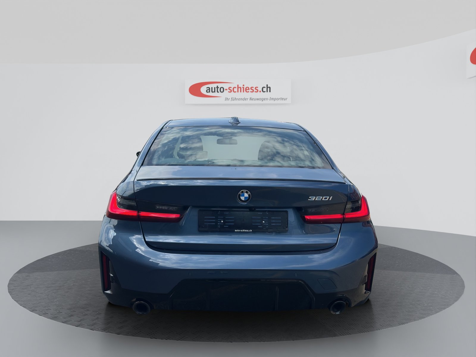 BMW 320i M Sport Pro Steptronic, Benzin, Occasion / Gebraucht, Automatik - 4