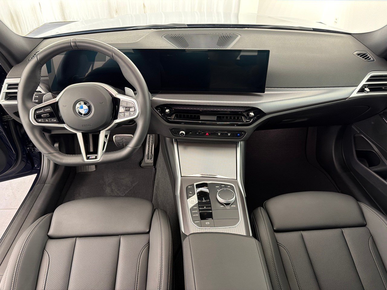 BMW 320i sDrive M Sport Pro, Petrol, Second hand / Used, Automatic - 7