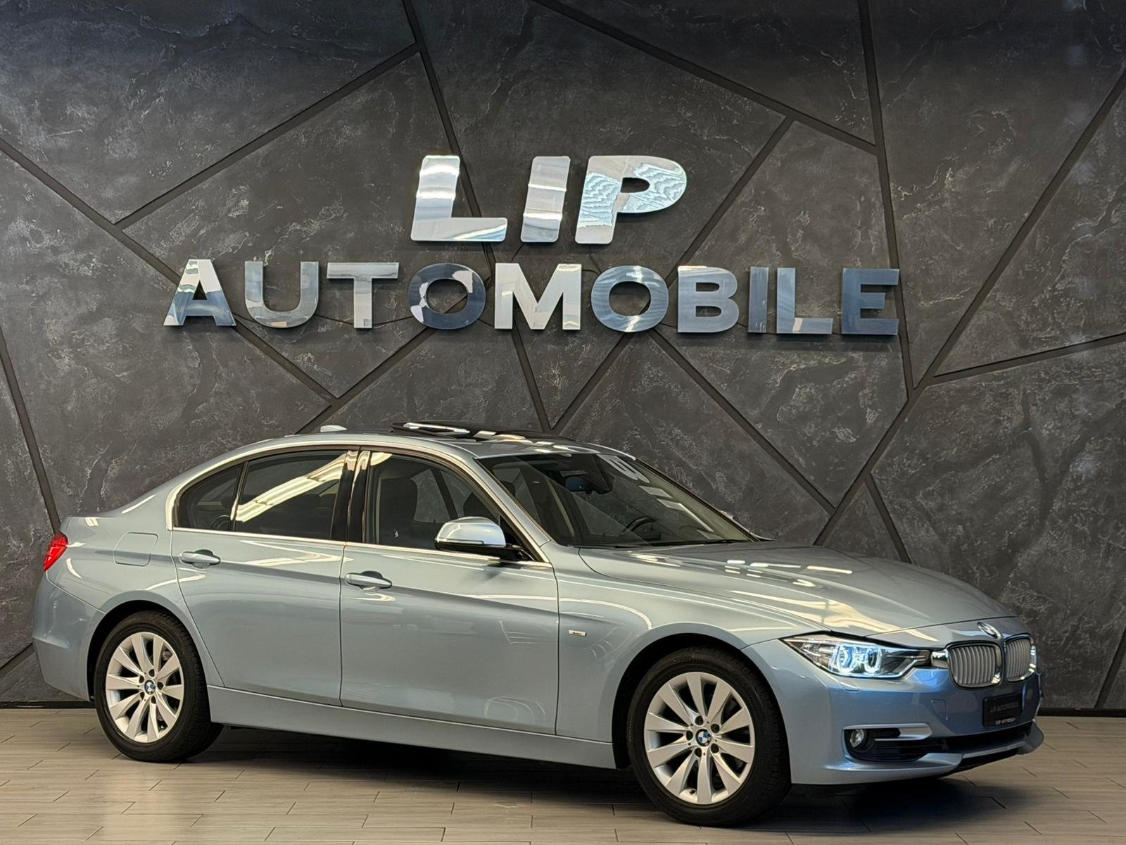BMW 320i Modern Line Steptronic, Benzin, Occasion / Gebraucht, Automatik - 3