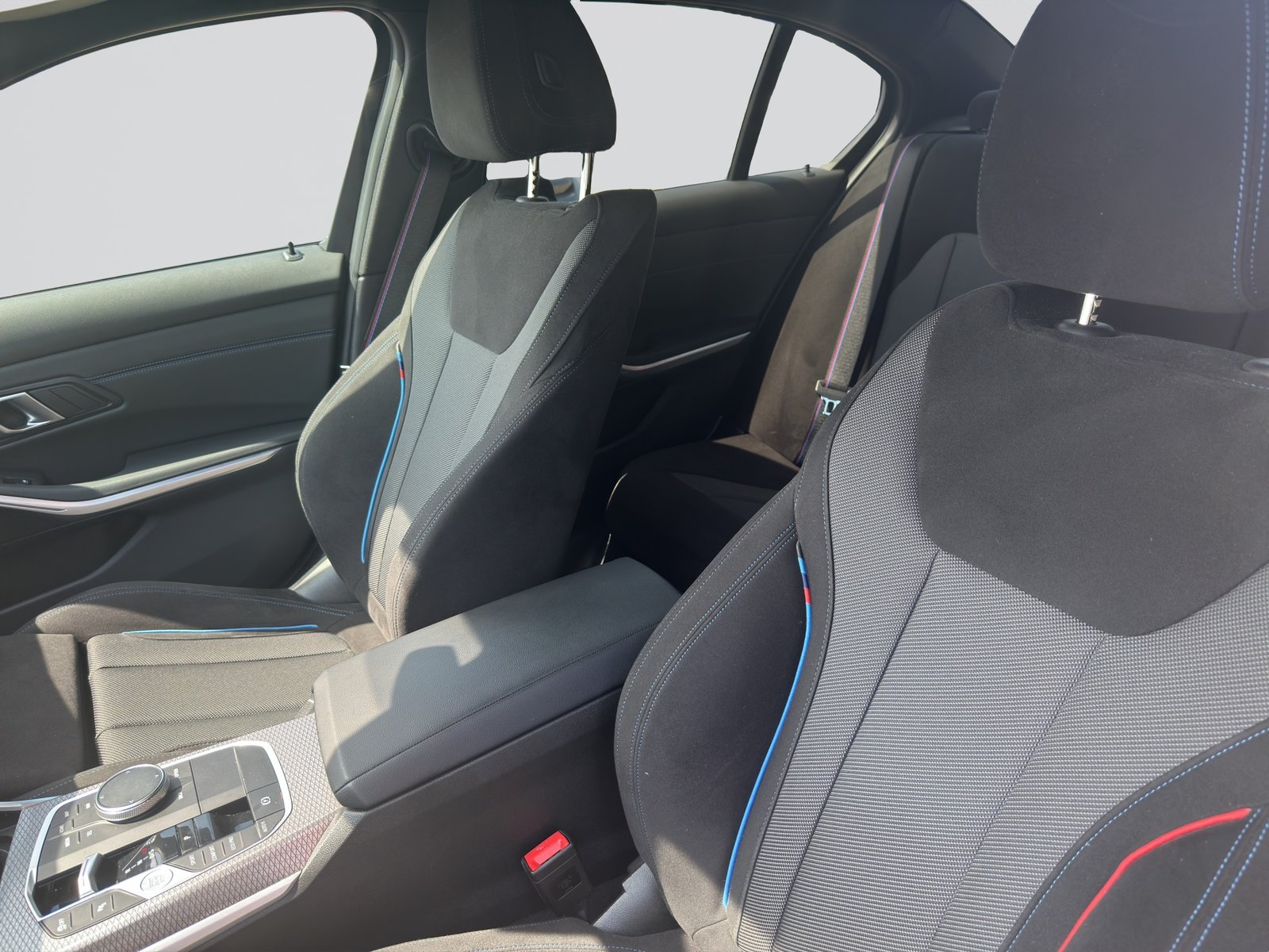 BMW 320d M Sport Pro 48V Steptronic Shadow Line, Hybride Léger Diesel/Électricité, Occasion / Utilisé, Automatique - 7