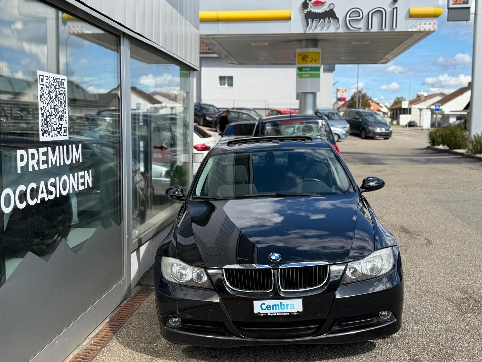 BMW 320i