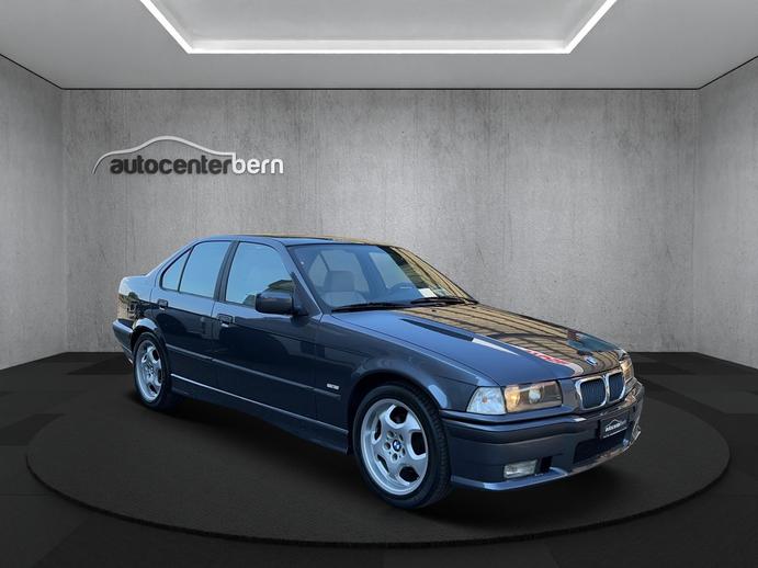 BMW 323i Sport Edition, Benzin, Occasion / Gebraucht, Handschaltung