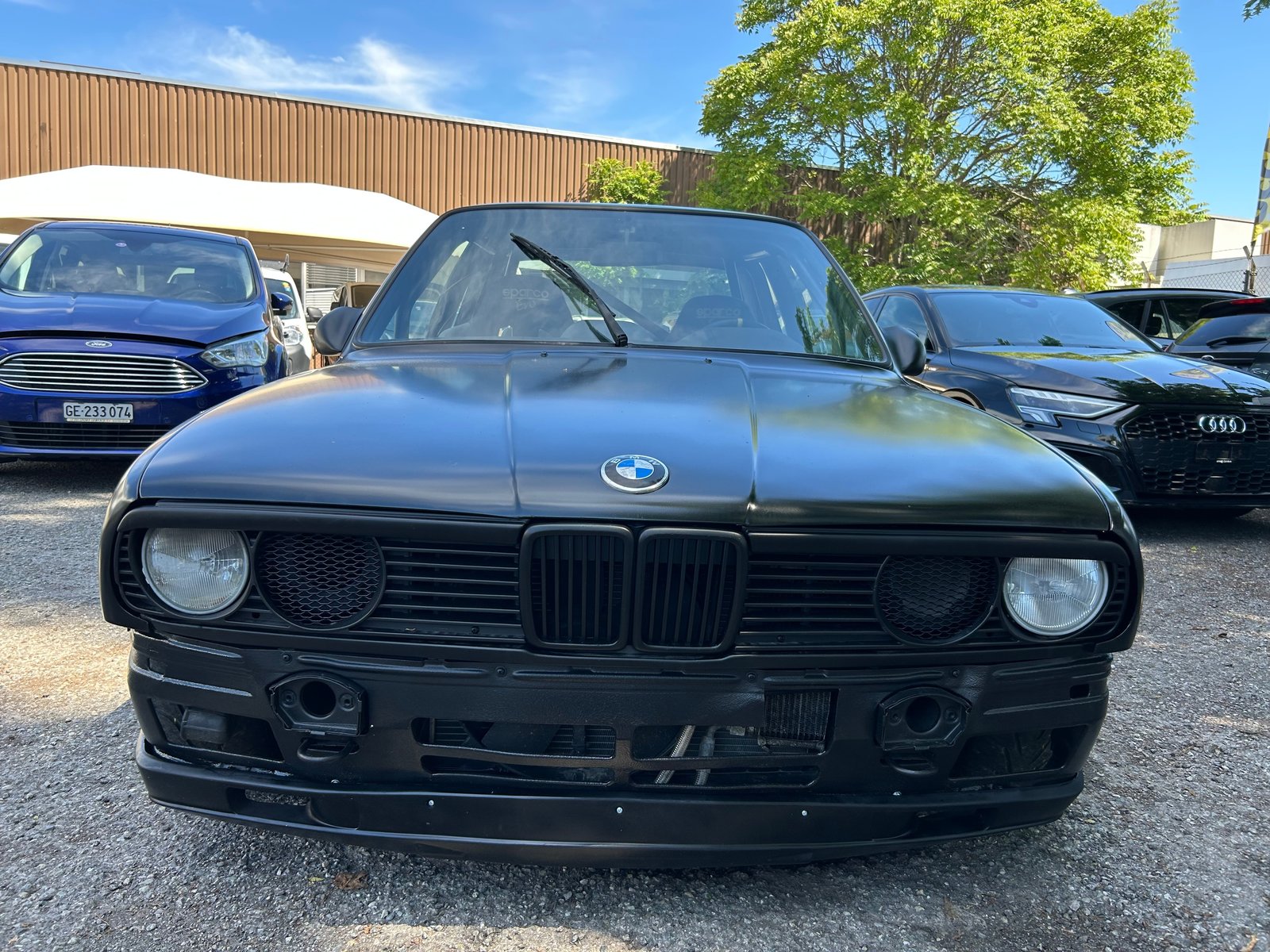 BMW 323i, Petrol, Second hand / Used, Manual - 2