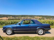 BMW 325i Cabrio, Petrol, Classic, Manual - 4