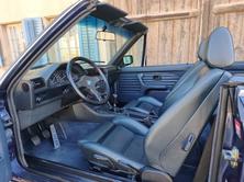 BMW 325i Cabrio, Petrol, Classic, Manual - 5