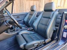 BMW 325i Cabrio, Petrol, Classic, Manual - 6