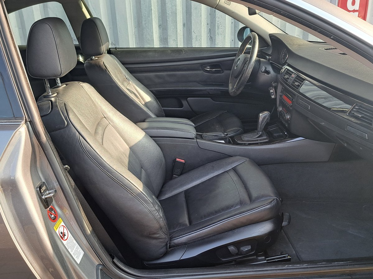 BMW 325xi Coupé, Petrol, Second hand / Used, Manual - 6