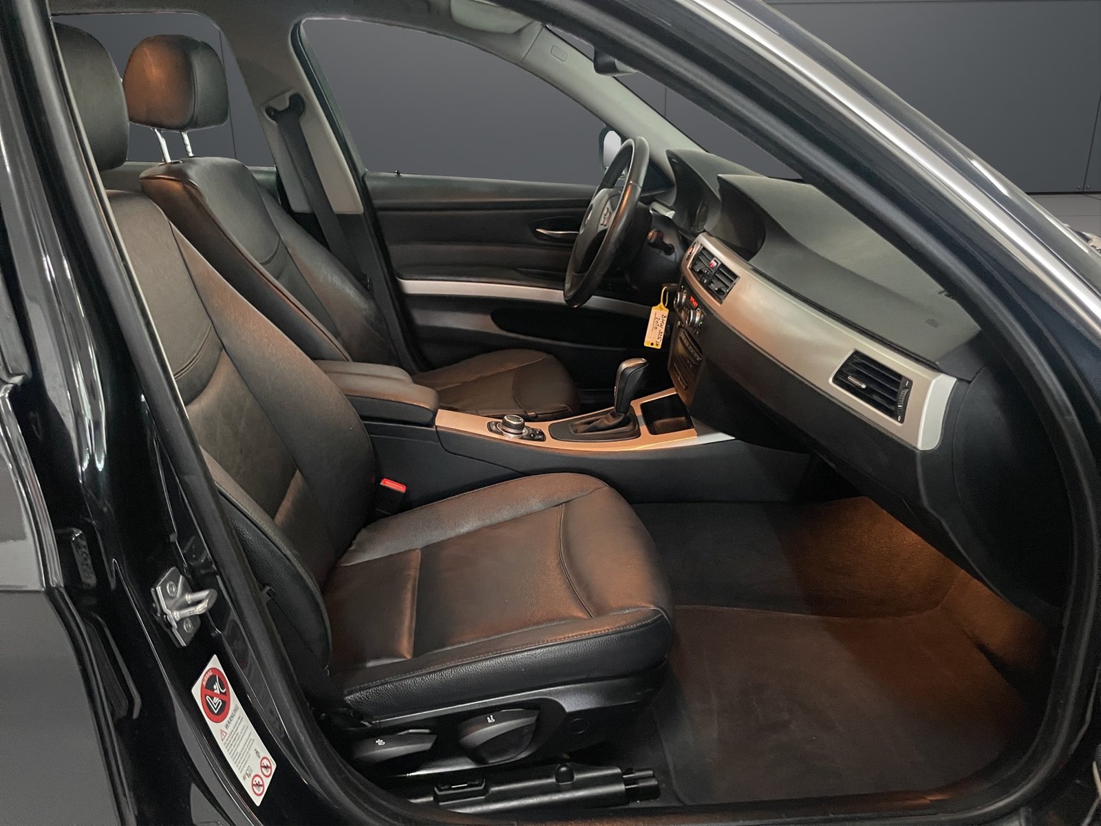 BMW 325i Touring more4you Steptronic, Essence, Occasion / Utilisé, Automatique - 6