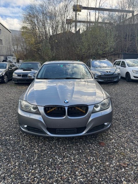 BMW 325 325i Touring, Benzin, Occasion / Gebraucht, Automatik - 2