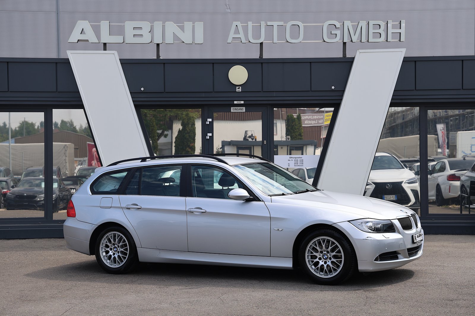 BMW 325i Touring, Petrol, Second hand / Used, Automatic - 3