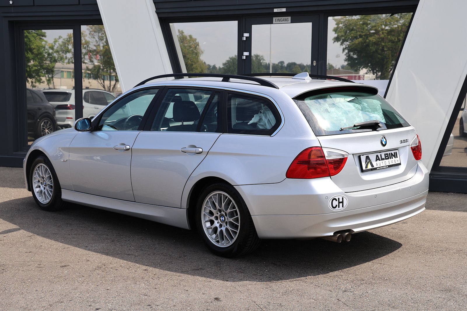 BMW 325i Touring, Petrol, Second hand / Used, Automatic - 6