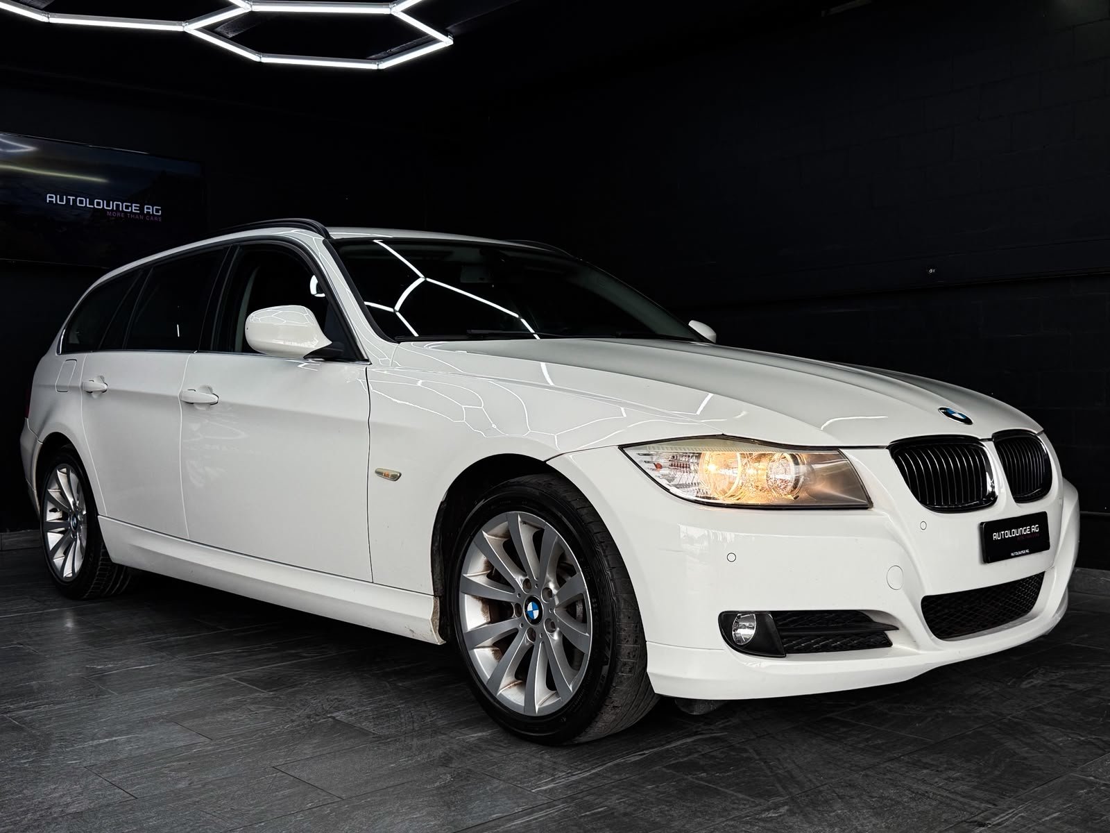 BMW 325i Touring Steptronic