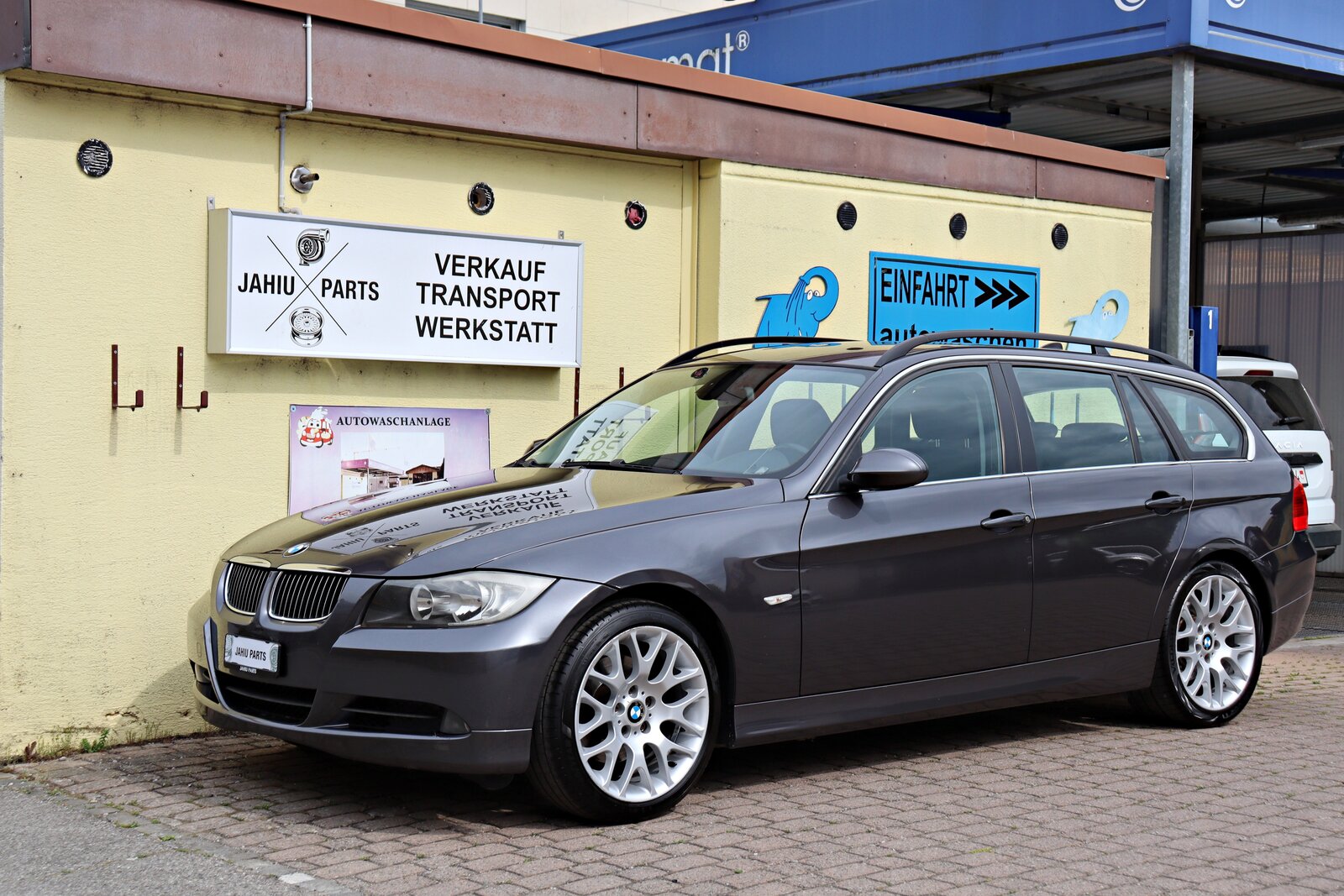 BMW 325i Touring Steptronic