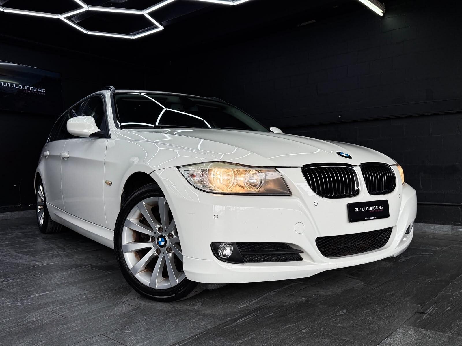 BMW 325i Touring Steptronic