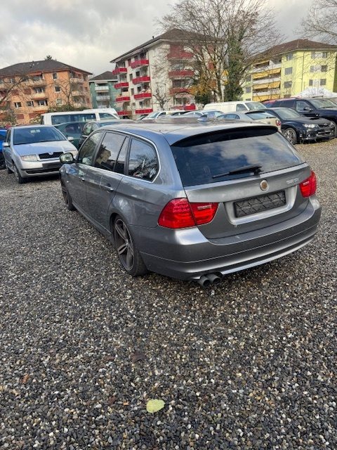 BMW 325 325i Touring, Benzin, Occasion / Gebraucht, Automatik - 7