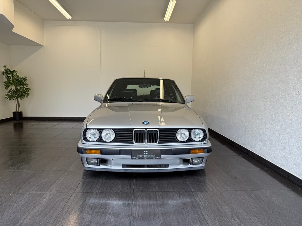 BMW 325 i Touring, Essence, Voiture de collection, Manuelle - 3
