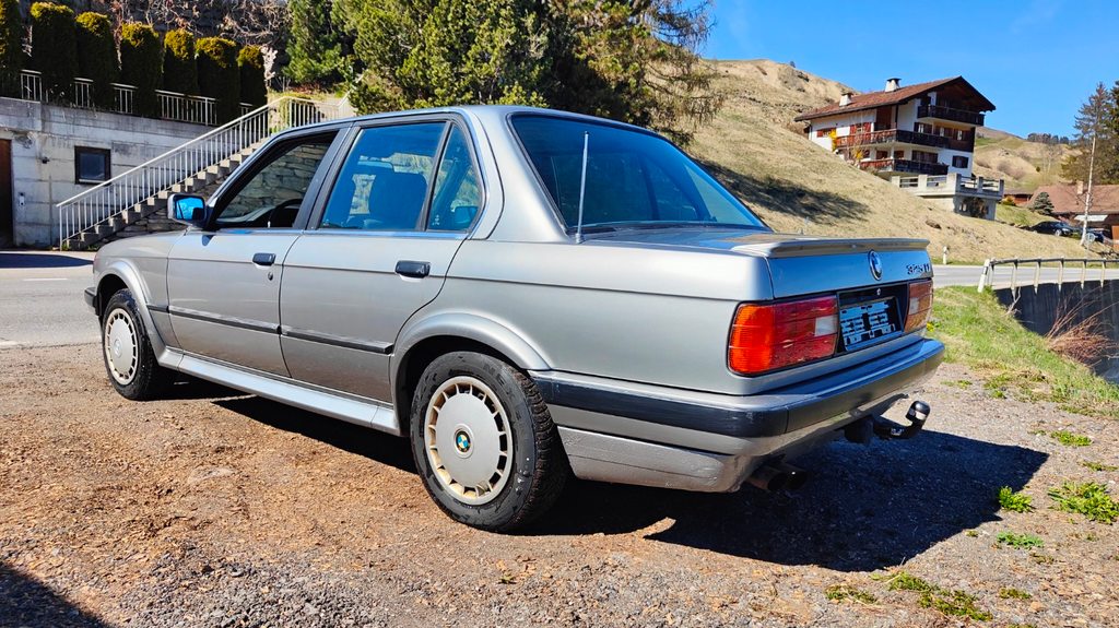 BMW E30 325iX, Essence, Occasion / Utilisé, Automatique - 4