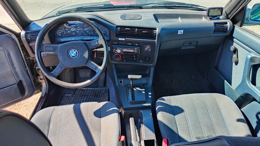 BMW E30 325iX, Essence, Occasion / Utilisé, Automatique - 5