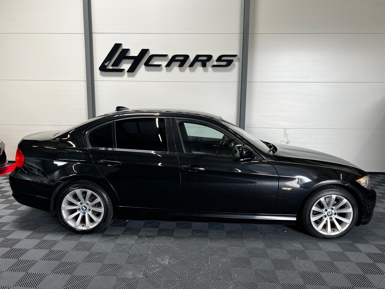 BMW 325i, Essence, Occasion / Utilisé, Automatique - 5