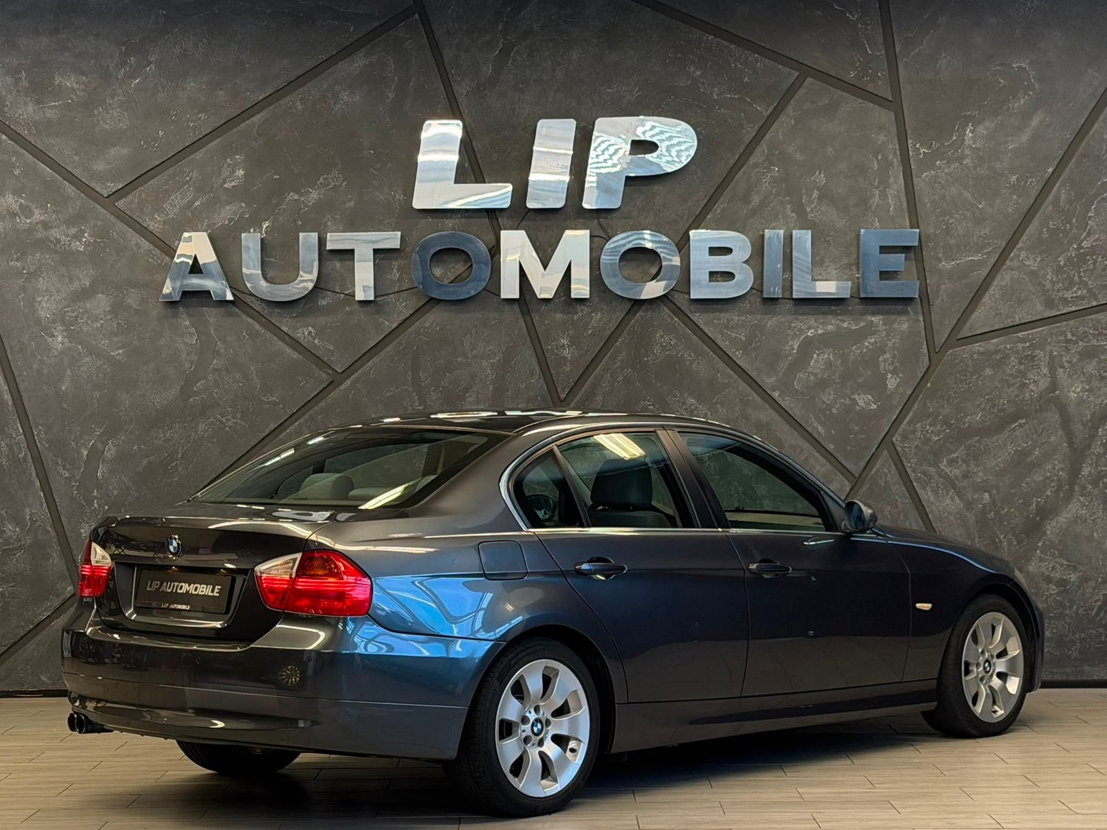 BMW 325i more4you, Essence, Occasion / Utilisé, Automatique - 6