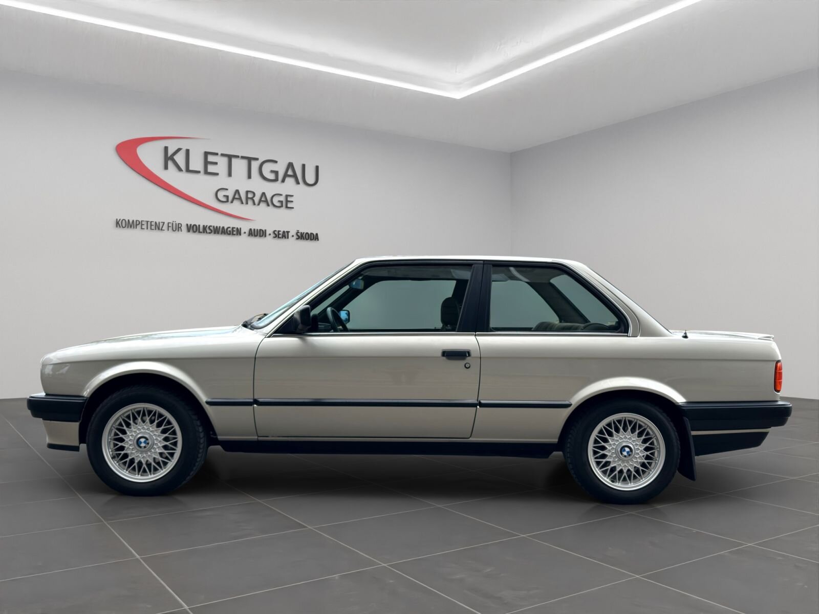 BMW 325i, Benzin, Occasion / Gebraucht, Automatik - 4