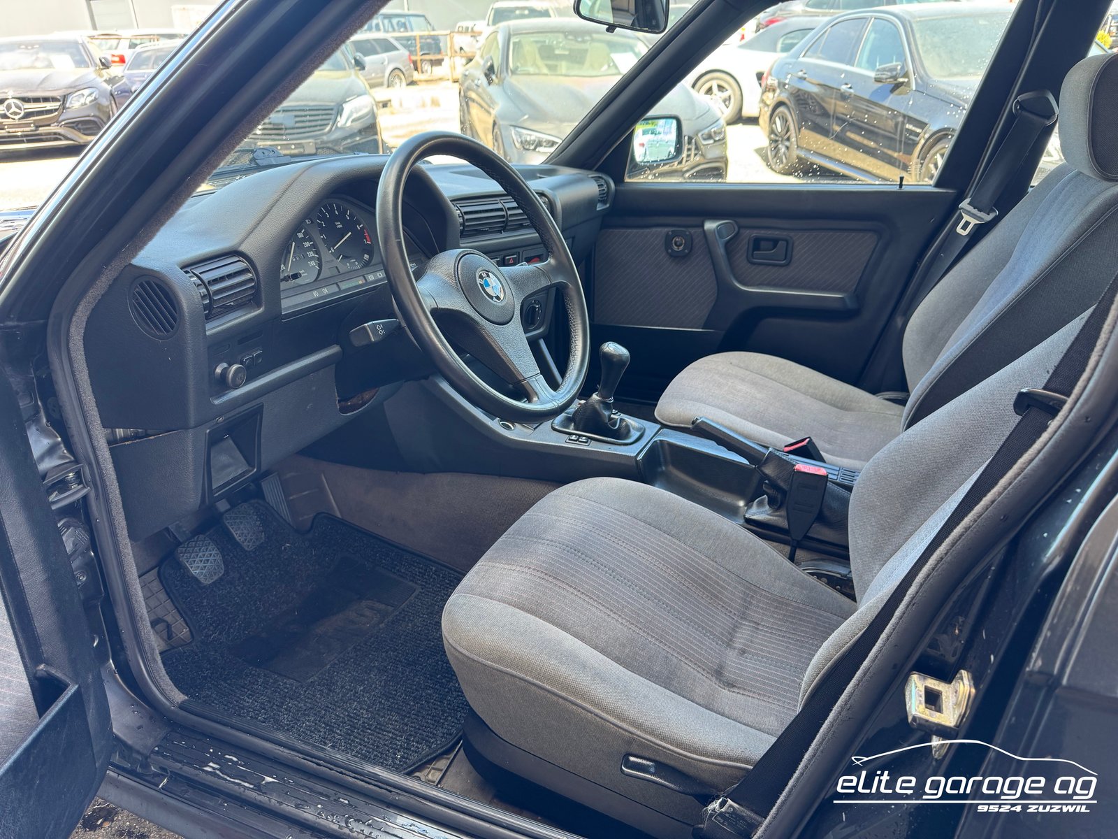 BMW 325i E30 Handschalter, Essence, Voiture de collection, Manuelle - 5